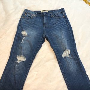GAP Girlfriend Jeans Size 29